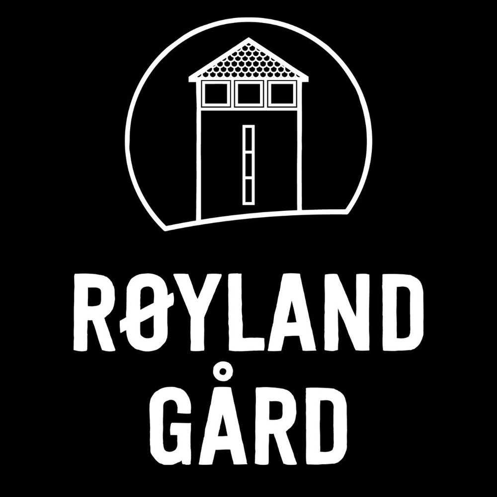 Røyland Gård sin logo som viser gårdstårnet samt navnet